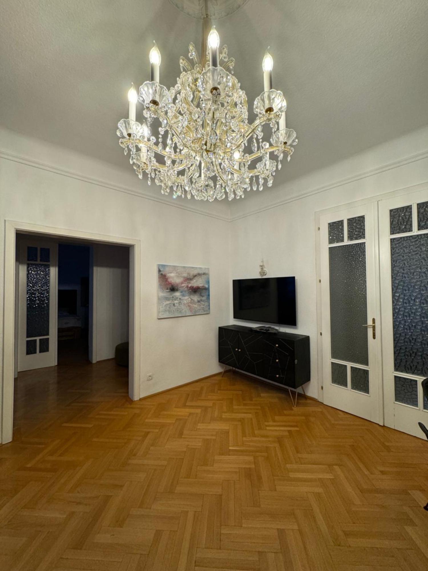 Апартаменты Atelier Lomani Вена Экстерьер фото